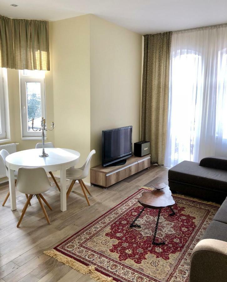 Apartman Marcello トレンチアンスケ・テプリツェ エクステリア 写真