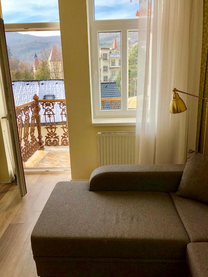 Apartman Marcello トレンチアンスケ・テプリツェ エクステリア 写真
